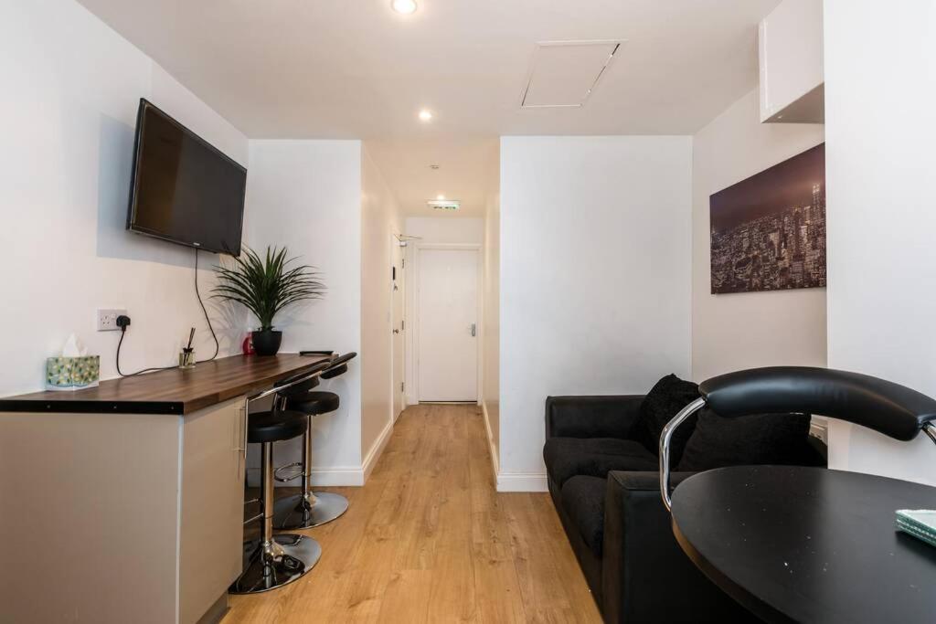 Liverpool City Centre - Fabulous 3 En-Suite Bedrooms - Sleeps 10 People Екстер'єр фото