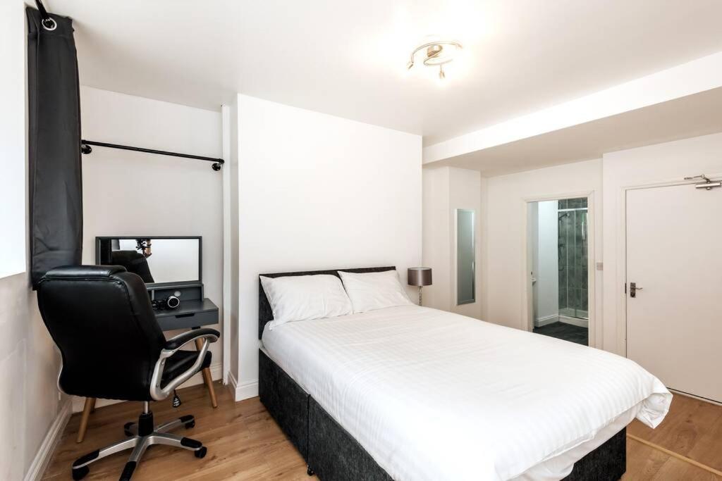 Liverpool City Centre - Fabulous 3 En-Suite Bedrooms - Sleeps 10 People Екстер'єр фото