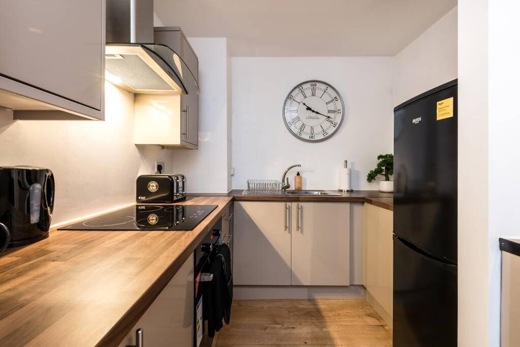 Liverpool City Centre - Fabulous 3 En-Suite Bedrooms - Sleeps 10 People Екстер'єр фото